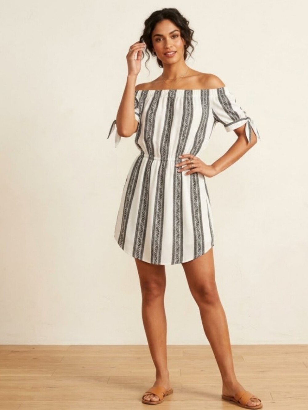 Black and White Off The Shoulder Patterned Top